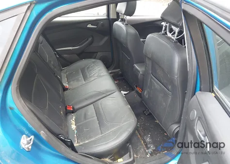 2017 Ford Focus Titanium из США, поврежденный, VIN 1FADP3J26HL221570